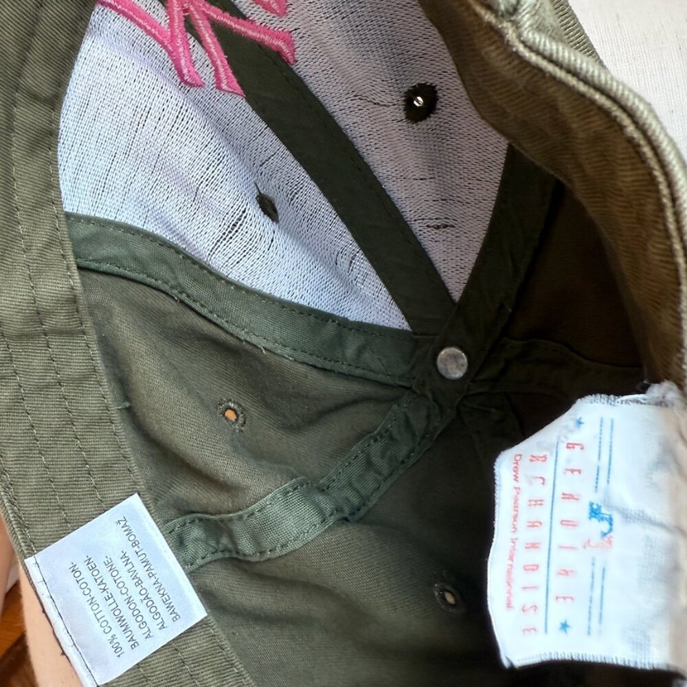 New York Yankees Clean up hat in moss green with pink - Picture 12 of 16